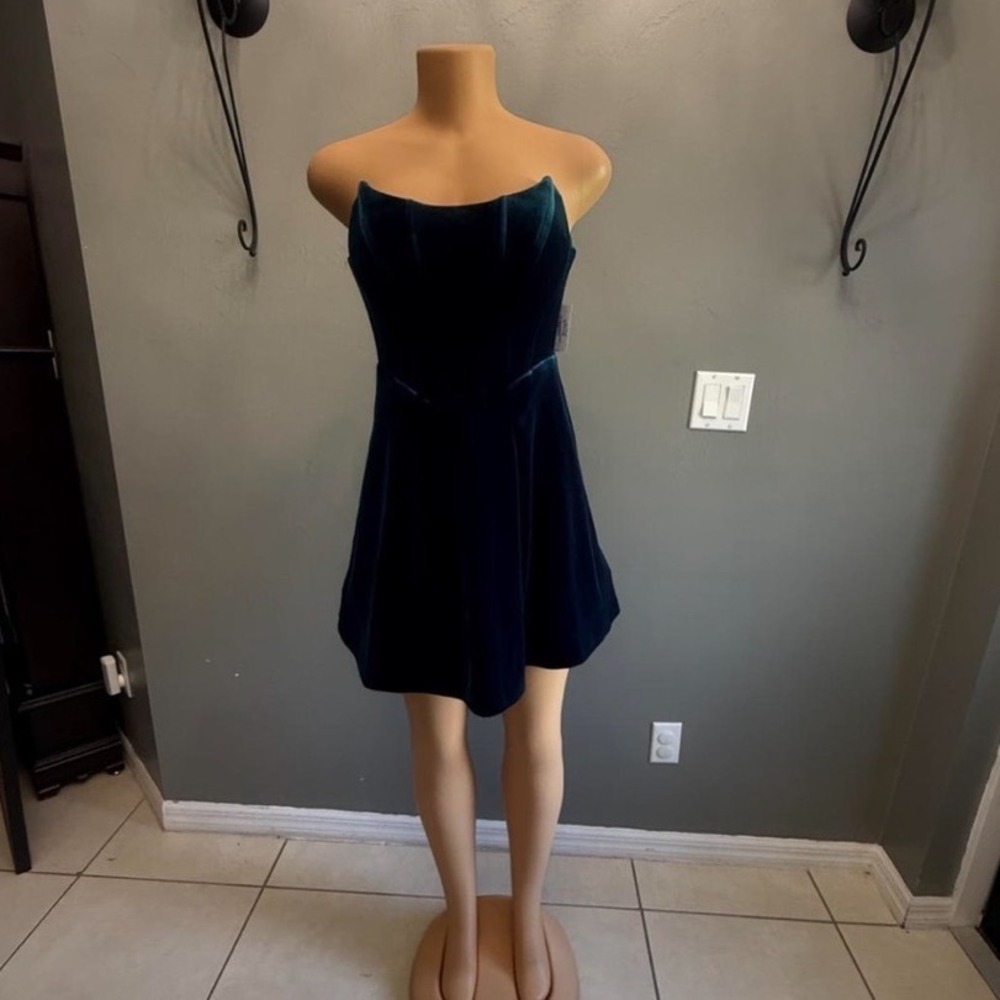 Aqua‎ Strapless Dark Blue Mini Dress
